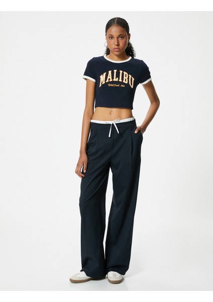 Crop Tişört Kolej Baskılı Kısa Kollu Bisiklet Yaka Pamuklu Slim Fit