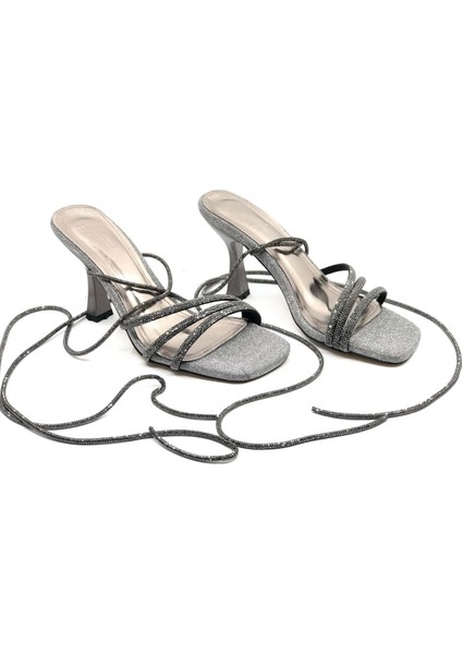 Feles Üç Şerit Taş Bilek Bağlamalı Topuklu Kadın Abiye Ayakkabı