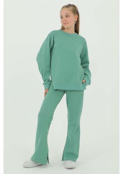 Bisiklet Yakalı Yırtmaçlı Ispanyol Paça Baskı Detaylı Pamuklu 2'li Alt Üst Kız Eşofman Takımı modelleri