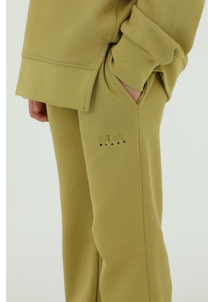 Bisiklet Yakalı Yırtmaçlı Ispanyol Paça Baskı Detaylı Pamuklu 2'li Alt Üst Kız Eşofman Takımı indirimleri