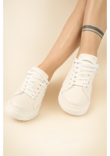 Kadın Bağcıklı Spor Sneaker Ayakkabı-Beyaz fiyatları