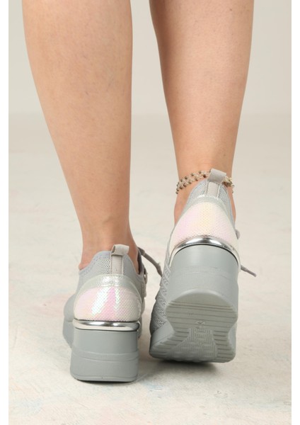 Kadın Bağcıklı Triko Dolgu Topuklu Sneaker-Füme fırsatları