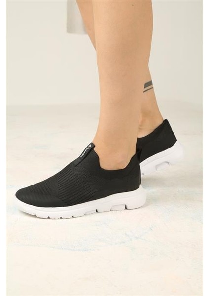Kadın Ortopedik Bağcıksız Triko Spor Ayakkabı-Siyah-Beyaz fırsatları