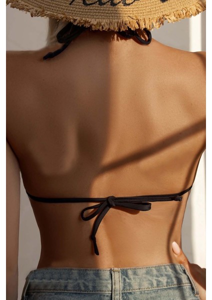 Siyah Boyundan Bağlamalı Üçgen Bikini Üstü