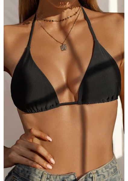 Siyah Boyundan Bağlamalı Üçgen Bikini Üstü