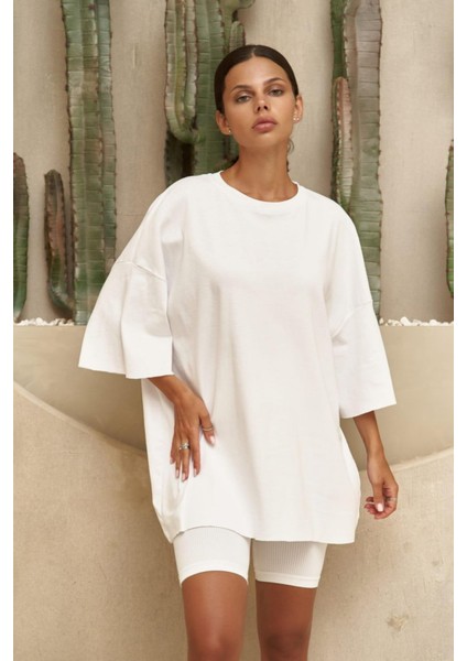 Lux Kadın Kısa Kollu Tişört Beyaz modelleri