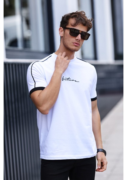 Erkek Future Nakışlı Slim Fit Bisiklet Yaka Omuz Biye Detaylı %100 Pamuk T-Shirt fırsatları
