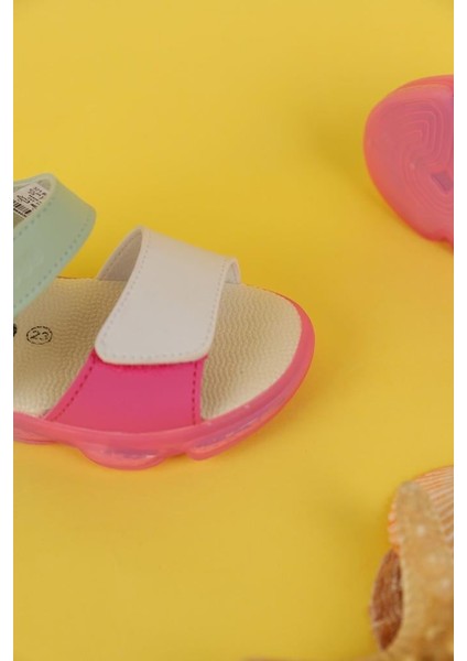 22-25 Numara Kız Çocuk Mint Beyaz Renk Vicco Laura Işıklı Sandalet fırsatları