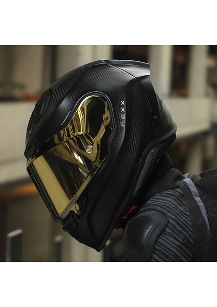 X.R3R Zero Pro 2 Mat Karbon-Gold Kask modelleri