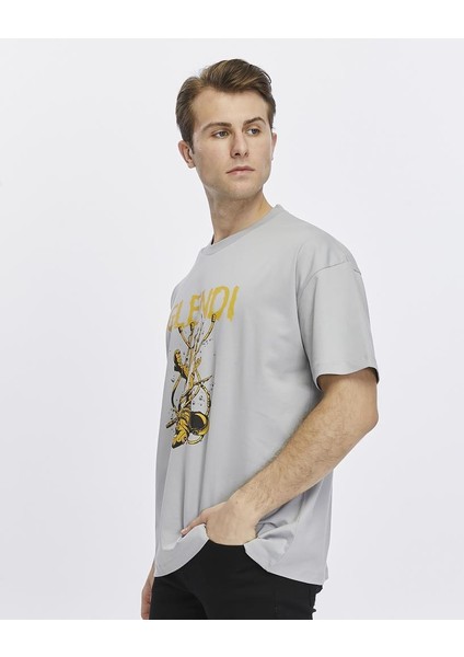 Astronot Baskılı Oversize Tişört modelleri