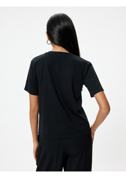 V Yaka Tişört Taşlı Kısa Kollu Pamuklu fırsatları