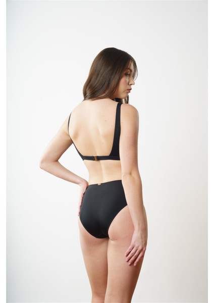 B1844 Geniş Üçgen Bikini Tk modelleri