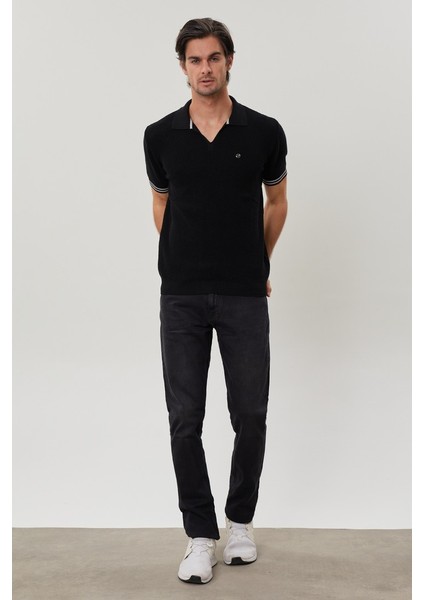 Klasik Kalıp Polo Yaka Arma Detaylı Triko T-Shirt