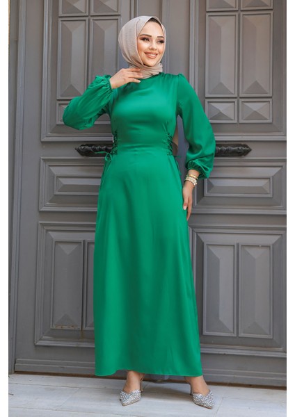 Bağcık Detaylı Zümrüt Yeşili Tesettür Saten Abiye Elbise 5948zy