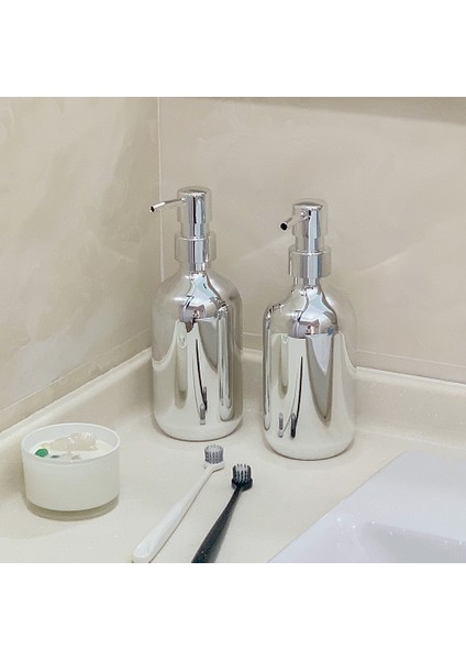 Fırça Tarzı 500 ml Pet Gümüş Kaplama Sabun Şişesi Doldurulabilir Şampuan Duş Jeli Sabunluk Şişe Banyo ve Mutfak Için (Yurt Dışından) modelleri