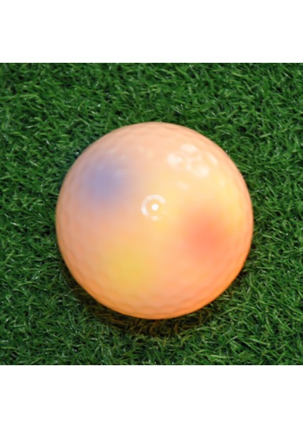 Çok Renkli Stil 1 Adet Yeni LED Golf Topu Light Up Golf Topu Gece Golf Topları Aydınlık Golf Topları Glow Koyu Golf Topu Seçiminiz Için 8 Renk (Yurt Dışından)