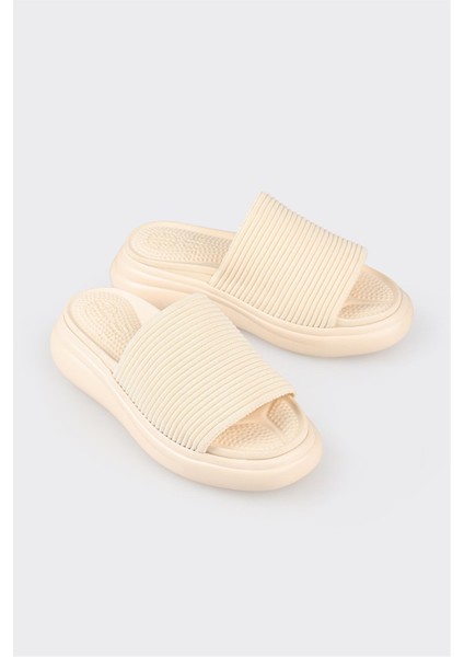 Bej Kadın Terlik fiyatları