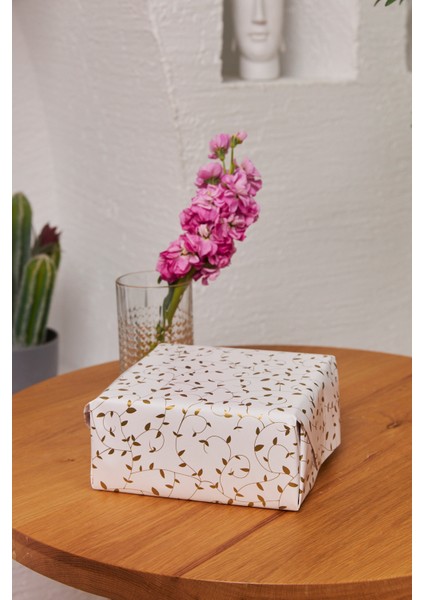 Hediye Paketleme Kağıdı 50 Adet Özel Sarmaşık Baskılı Ambalaj Kağıdı 110 gr 24 x 34 cm fırsatları