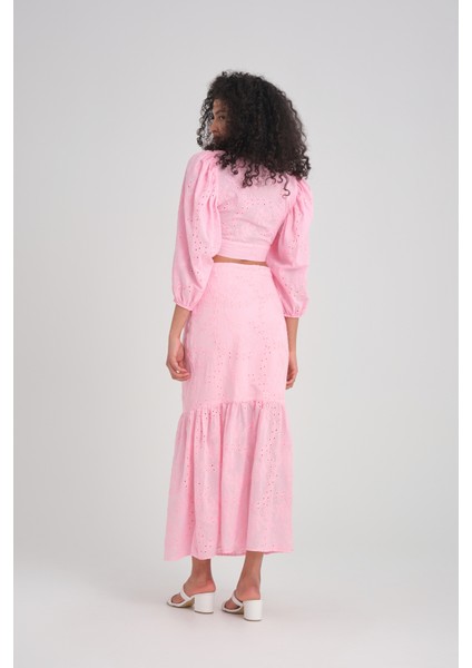Fisto Işlemeli Crop ve Balık Model Yırtmaçlı Etek Takım