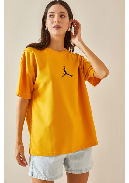Sarı Bisiklet Yaka Yazılı Oversize Tshirt 5YXK1-48702-10