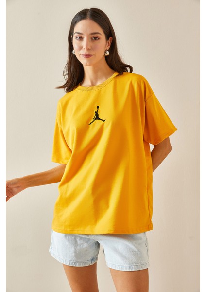 Sarı Bisiklet Yaka Yazılı Oversize Tshirt 5YXK1-48702-10