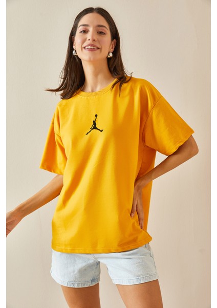 Sarı Bisiklet Yaka Yazılı Oversize Tshirt 5YXK1-48702-10