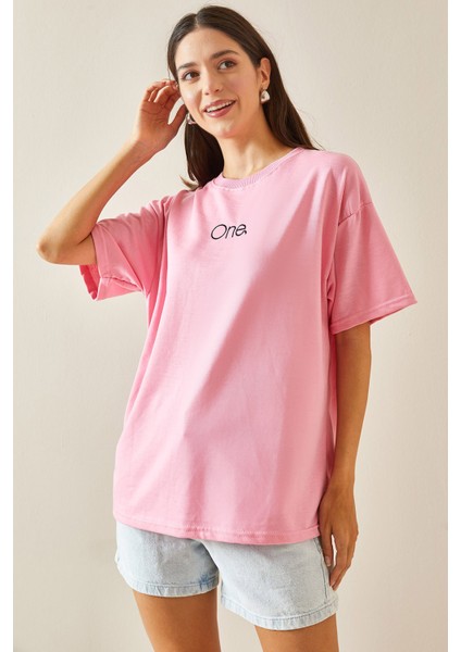 Pembe Bisiklet Yaka Yazılı Oversize Tshirt 5YXK1-48703-20