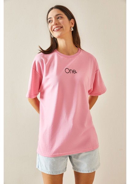 Pembe Bisiklet Yaka Yazılı Oversize Tshirt 5YXK1-48703-20