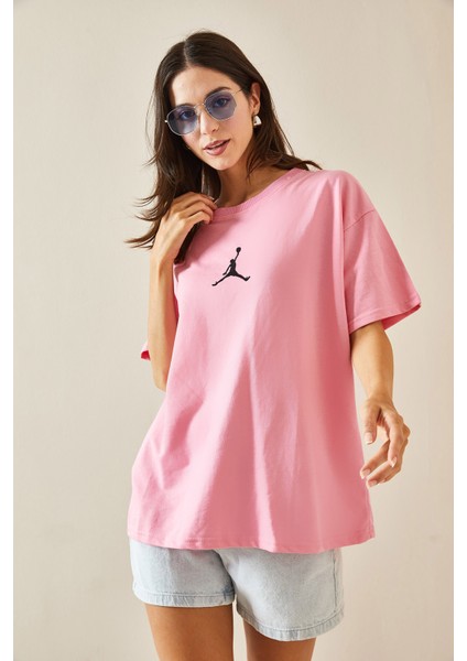 Pembe Bisiklet Yaka Yazılı Oversize Tshirt 5YXK1-48702-20 modelleri