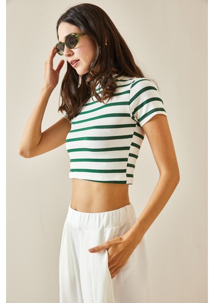 Yeşil Bisiklet Yaka Çizgili Crop T-Shirt 5YXK1-48698-08 indirimleri