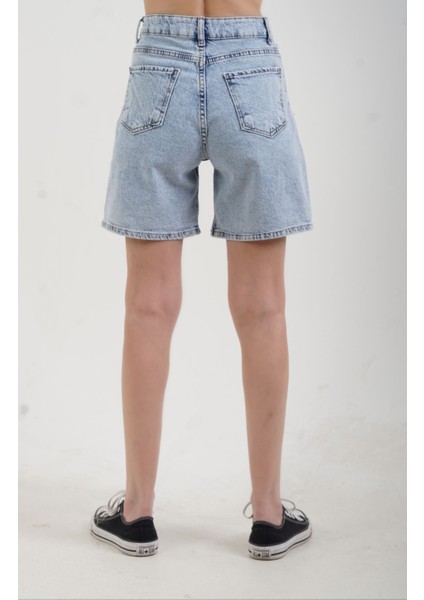 Buz Mavi Relax Denim Şort
