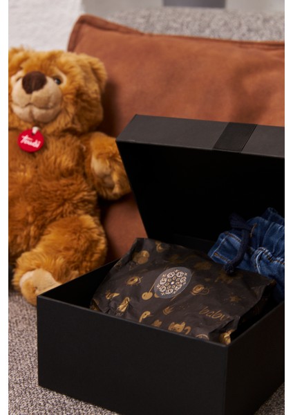 Hediye Paketleme Kağıdı,bebek Eşya Paketleme: 20 Adet Yüksek Kaliteli Özel Gold Bebek Baskılı Ambalaj Kağıdı 110GR. Parlak Kuşe Kağıtlarımızla Şık Hediyeler Hazırlayın 48*68CM
