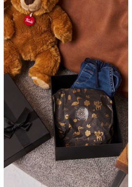 Hediye Paketleme Kağıdı,bebek Eşya Paketleme: 20 Adet Yüksek Kaliteli Özel Gold Bebek Baskılı Ambalaj Kağıdı 110GR. Parlak Kuşe Kağıtlarımızla Şık Hediyeler Hazırlayın 48*68CM