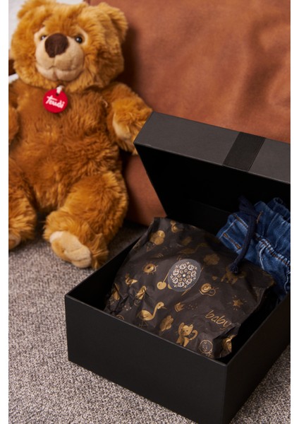 Hediye Paketleme Kağıdı,bebek Eşya Paketleme: 30 Adet Yüksek Kaliteli Özel Gold Bebek Baskılı Pelur 17GR. Siyah Pelur Kağıtlarımızla Şık Hediyeler Hazırlayın 34*48CM fırsatları