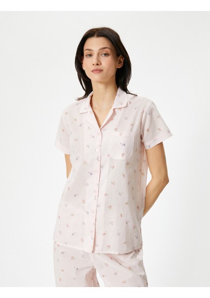 Düğmeli Pijama Üstü Çiçekli Kısa Kollu Cepli