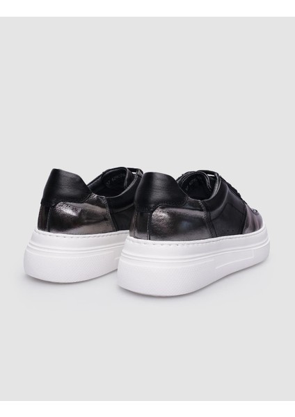 Siyah Bağcıklı Kadın Sneaker modelleri