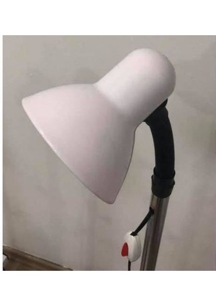 Seyyar Muayene Lambası Reflektör 4 Tekerlekli Boy Ayarlı Işık Kaynağı modelleri