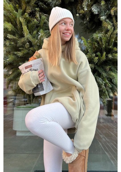 Kadın Bej Kanguru Cepli Kapüşonlu 3 Iplik Şardonlu Oversize Sweatshirt fiyatları