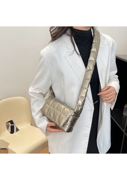 Kadınlar Için Moda Kareli Tek Omuz Crossbody Çanta 2024 Sonbahar Basit Büyük Kapasiteli Işe Gidip Gelme Küçük Kare Çanta (Yurt Dışından) fırsatları