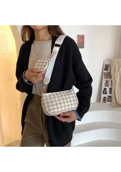 Kadınlar Için Küçük Taze Ekose Kayınvalide Çantası 2024 Yeni Kore Versiyonu Bu Yıl Popüler, Batı Tarzı Basit Tek Omuz Çapraz Gövdeli Küçük Kare Çanta (Yurt Dışından) fırsatları