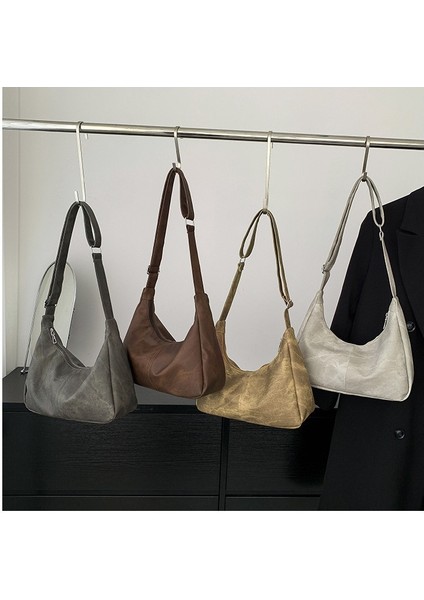 Taşınabilir Moda Hong Kong Tarzı Retro Büyük Çanta Kadın Çantası 2024 Kış Yeni Stil Basit Yabancı Stil Düz Renk Tek Omuz Koltuk Altı Çantası (Yurt Dışından) fiyatları