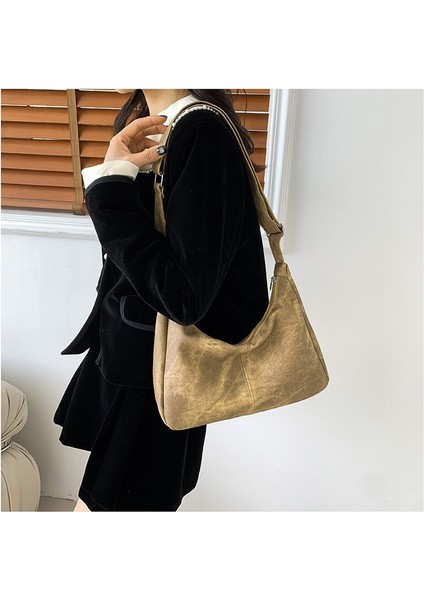 Taşınabilir Moda Hong Kong Tarzı Retro Büyük Çanta Kadın Çantası 2024 Kış Yeni Stil Basit Yabancı Stil Düz Renk Tek Omuz Koltuk Altı Çantası (Yurt Dışından) indirimleri