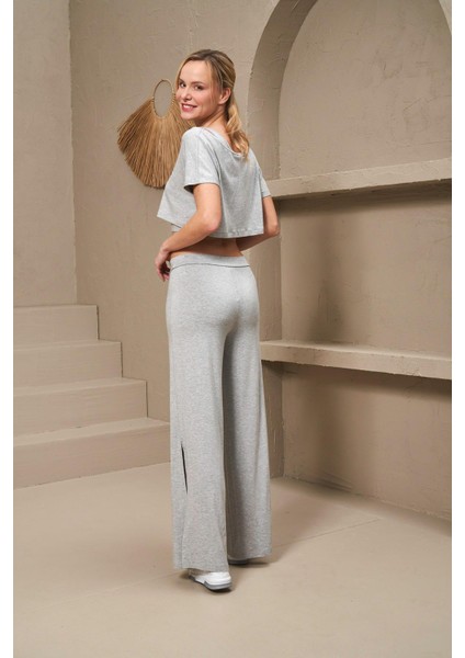 Pijama 25172 Kadın Kayık Yaka Yırtmaçlı Bol Paça Büstiyerli Üçlü Takım indirimleri