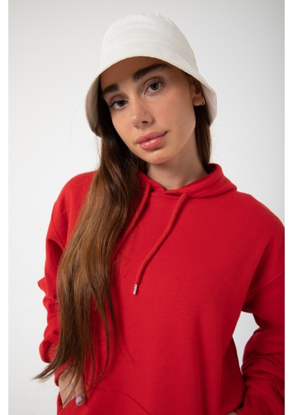 Kırmızı Baskısız Kanguru Cepli Kapüşonlu 3 Iplikli Şardonlu Oversize Kadın Sweatshirt
