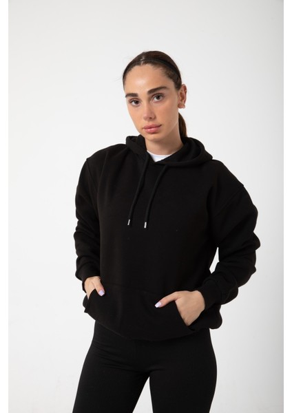 Siyah Baskısız Kanguru Cepli Kapüşonlu 3 Iplikli Şardonlu Oversize Kadın Sweatshirt