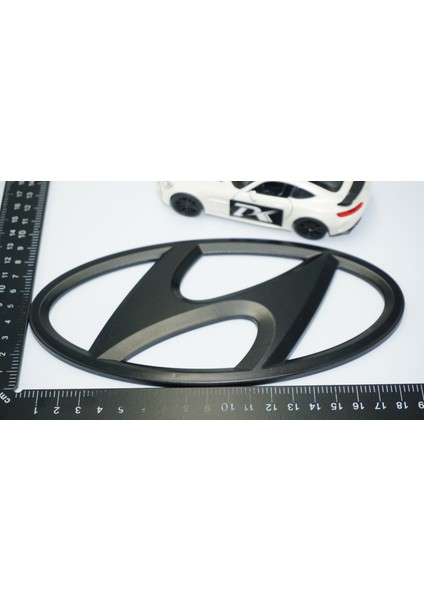 Elantra Cn7 Siyah Bagaj Logo Hyundai Ile Uyumlu