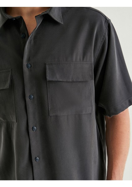 Kısa Kollu Gömlek Düğmeli Kapaklı Cep Detaylı Viskoz Kumaş indirimleri