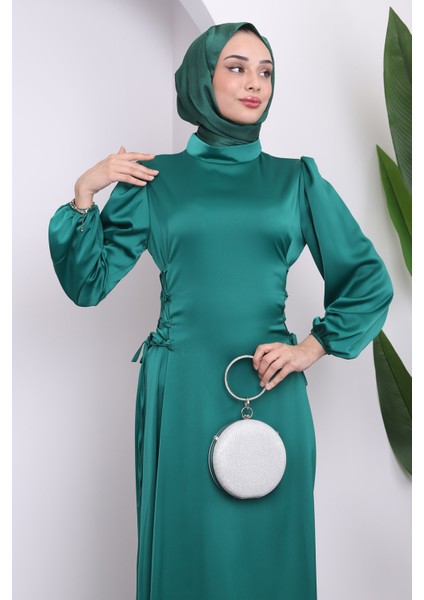 Zümrüt Yeşili Yan Detaylı Saten Abiye modelleri