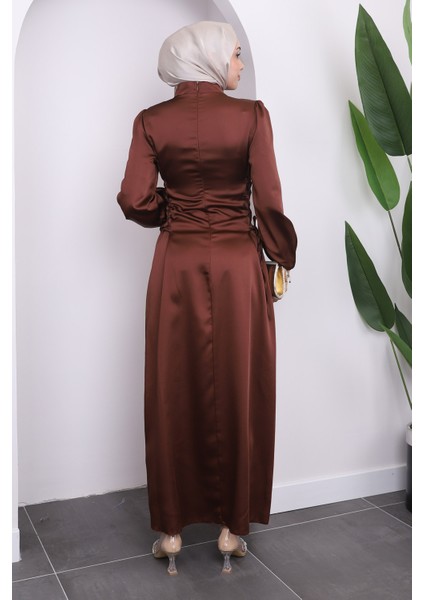 Kahverengi Yan Detaylı Saten Abiye indirimleri