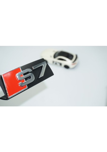 S7 Gümüş Kırmızı 3D Ön Panjur Logo Audi Ile Uyumlu